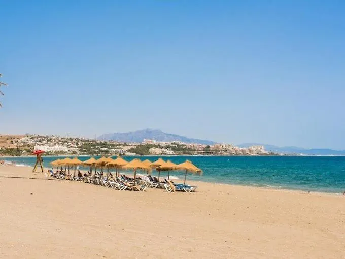 Townhouse Azata Golf - 5 Min Driving From The Beach Villa Estepona