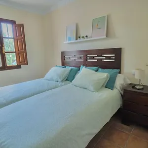 Сasa de vacaciones Preciosa Casa 4 Con Piscina Privada, Estepona